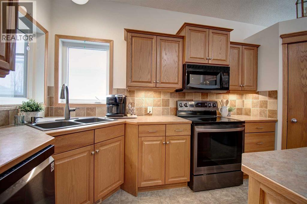 49 Thornfield Close SE, Airdrie, Alberta  T4A 2K7 - Photo 15 - A2298354