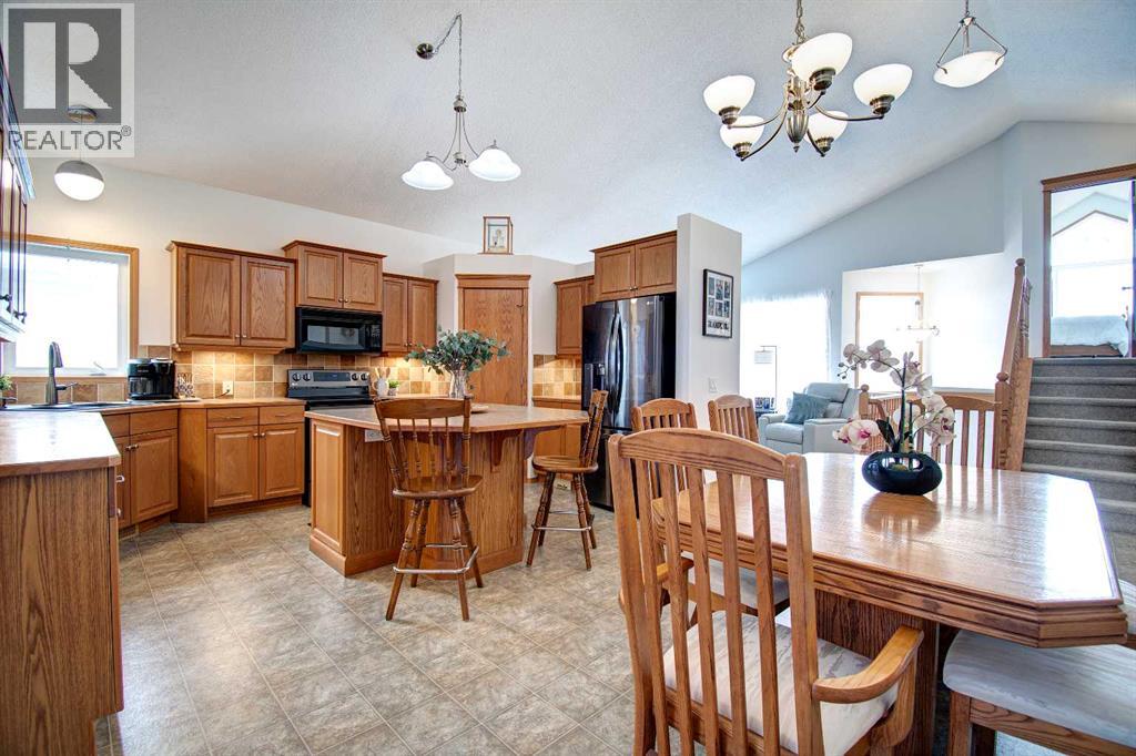 49 Thornfield Close SE, Airdrie, Alberta  T4A 2K7 - Photo 9 - A2298354