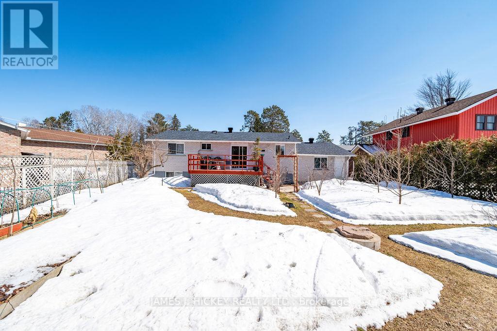 101 Frontenac Crescent, Deep River, Ontario  K0J 1P0 - Photo 36 - X12983754