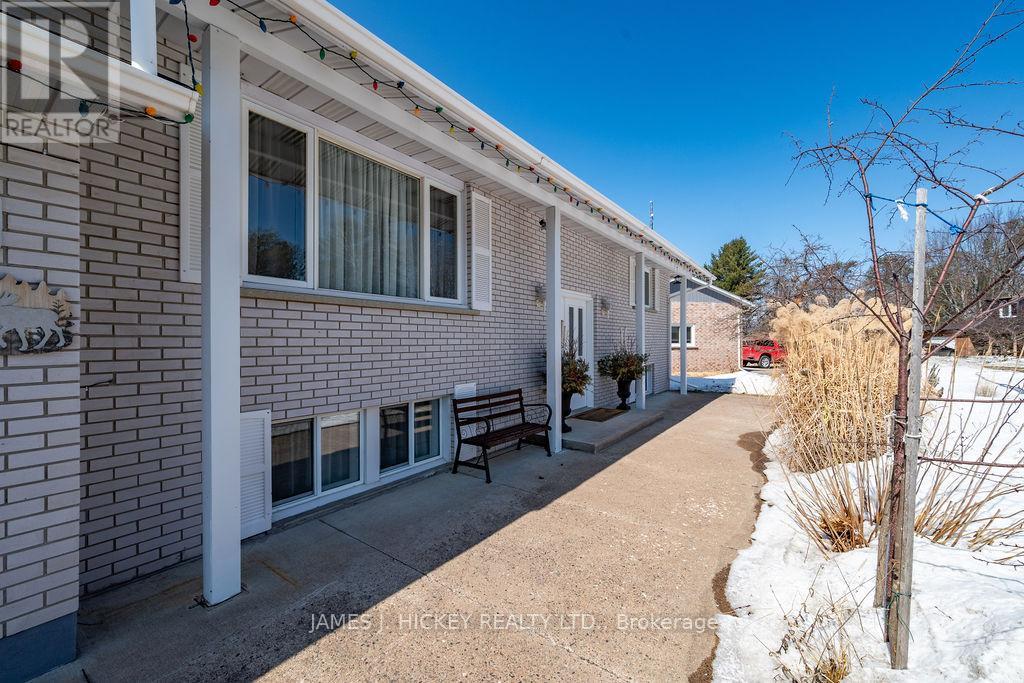 101 Frontenac Crescent, Deep River, Ontario  K0J 1P0 - Photo 42 - X12983754