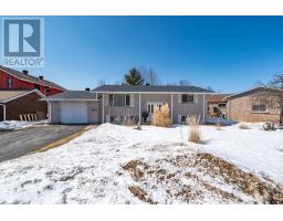 101 FRONTENAC CRESCENT, Deep River, Ontario