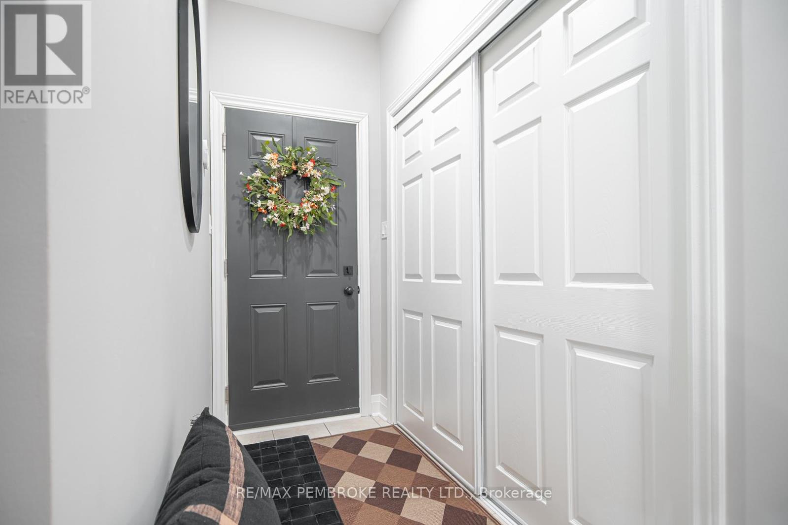 20 Mallard Street, Laurentian Valley, Ontario  K8A 8N9 - Photo 22 - X12983836