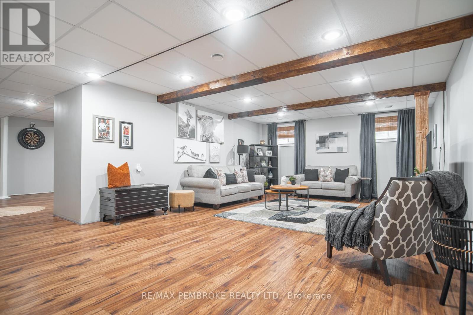 20 Mallard Street, Laurentian Valley, Ontario  K8A 8N9 - Photo 25 - X12983836