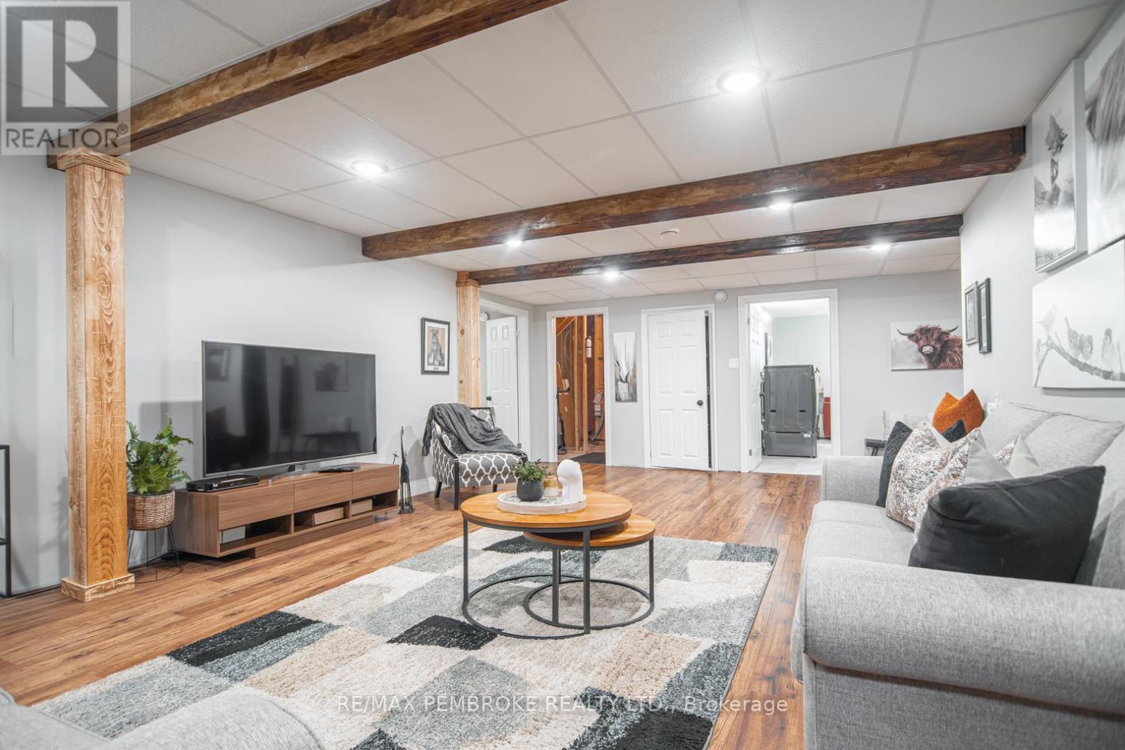 20 Mallard Street, Laurentian Valley, Ontario  K8A 8N9 - Photo 26 - X12983836