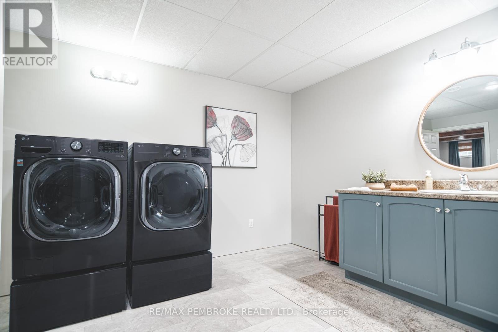 20 Mallard Street, Laurentian Valley, Ontario  K8A 8N9 - Photo 28 - X12983836