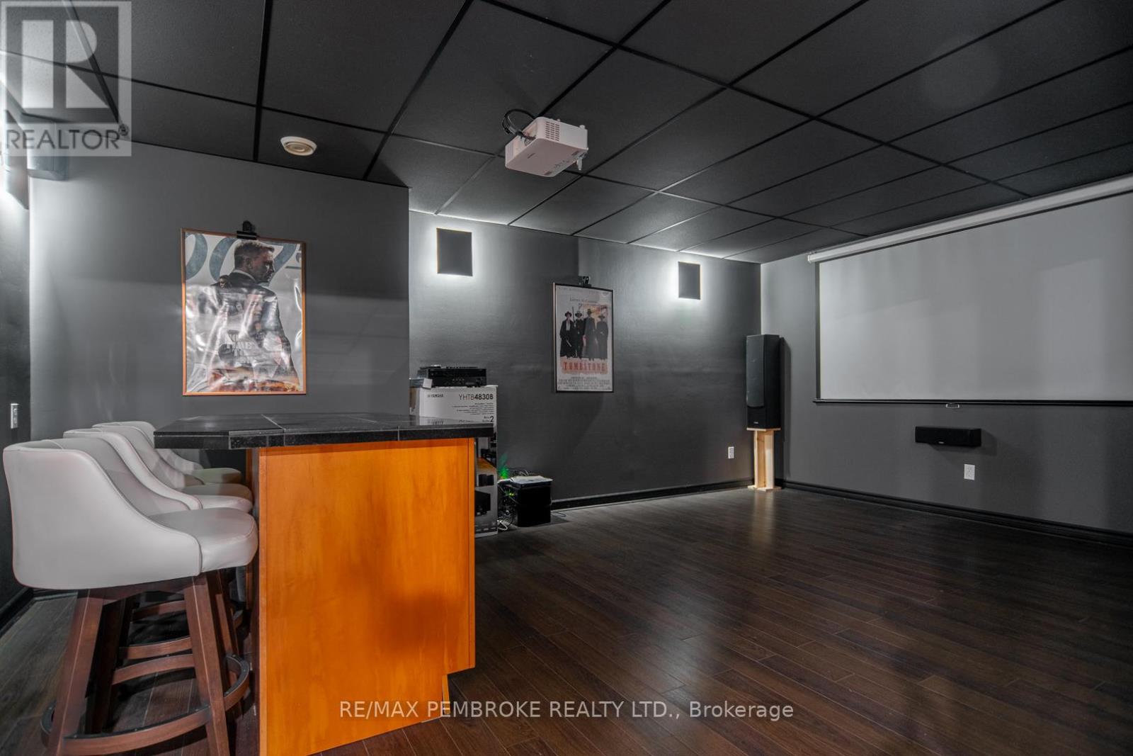 20 Mallard Street, Laurentian Valley, Ontario  K8A 8N9 - Photo 32 - X12983836