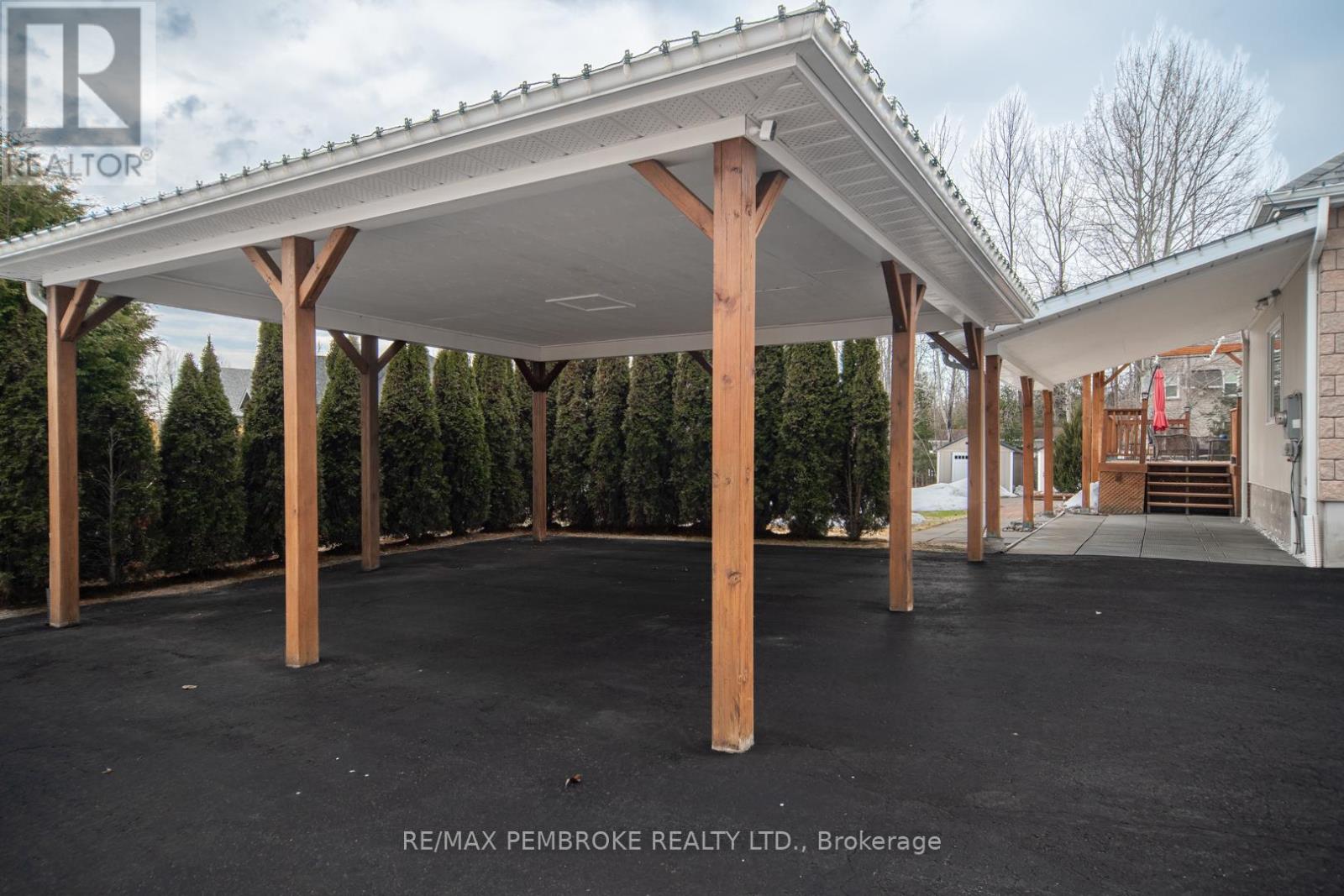 20 Mallard Street, Laurentian Valley, Ontario  K8A 8N9 - Photo 39 - X12983836