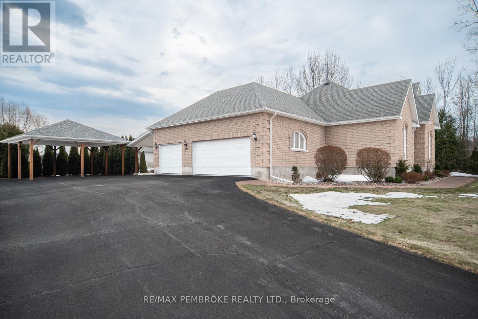 20 Mallard Street, Laurentian Valley, Ontario  K8A 8N9 - Photo 41 - X12983836