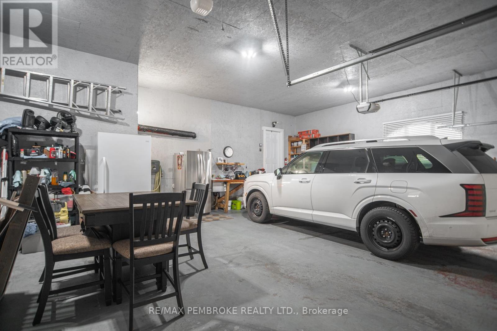 20 Mallard Street, Laurentian Valley, Ontario  K8A 8N9 - Photo 42 - X12983836