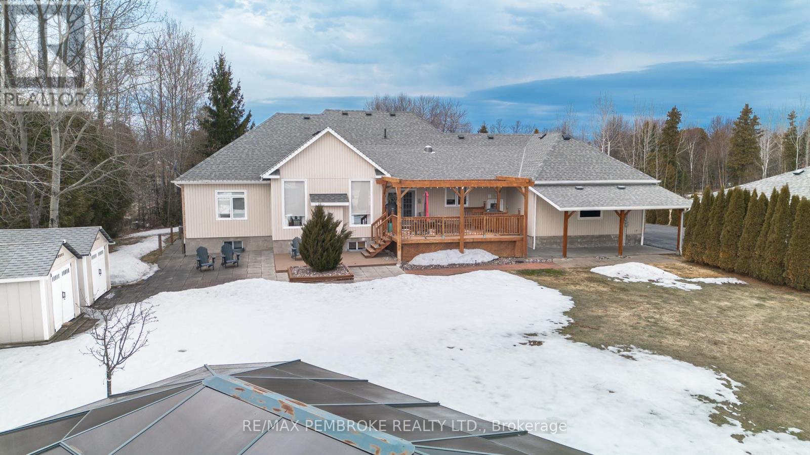 20 Mallard Street, Laurentian Valley, Ontario  K8A 8N9 - Photo 48 - X12983836