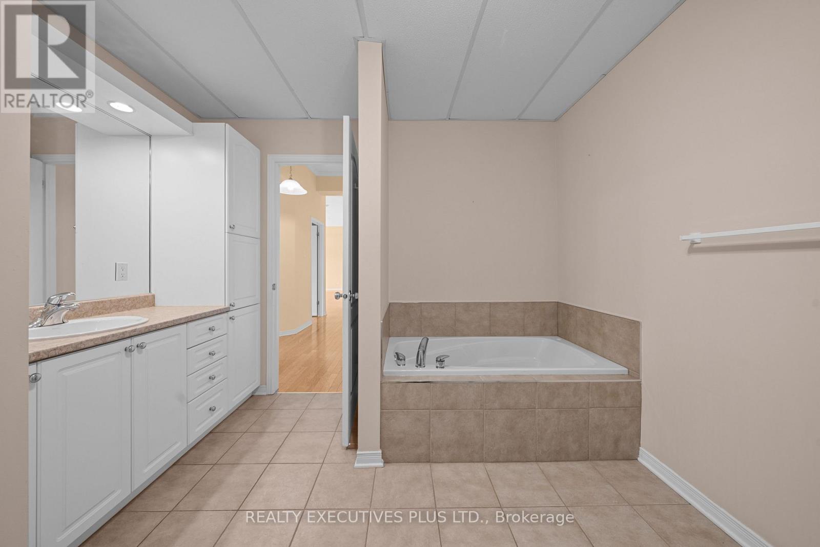 407 - 2921 Laurier Street, Clarence-Rockland, Ontario  K4K 1V2 - Photo 28 - X12983764