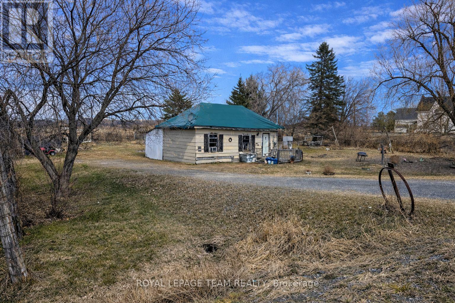 2191 County Road 1 Road, North Dundas, Ontario K0E 1S0 - Photo 2 - X12983770