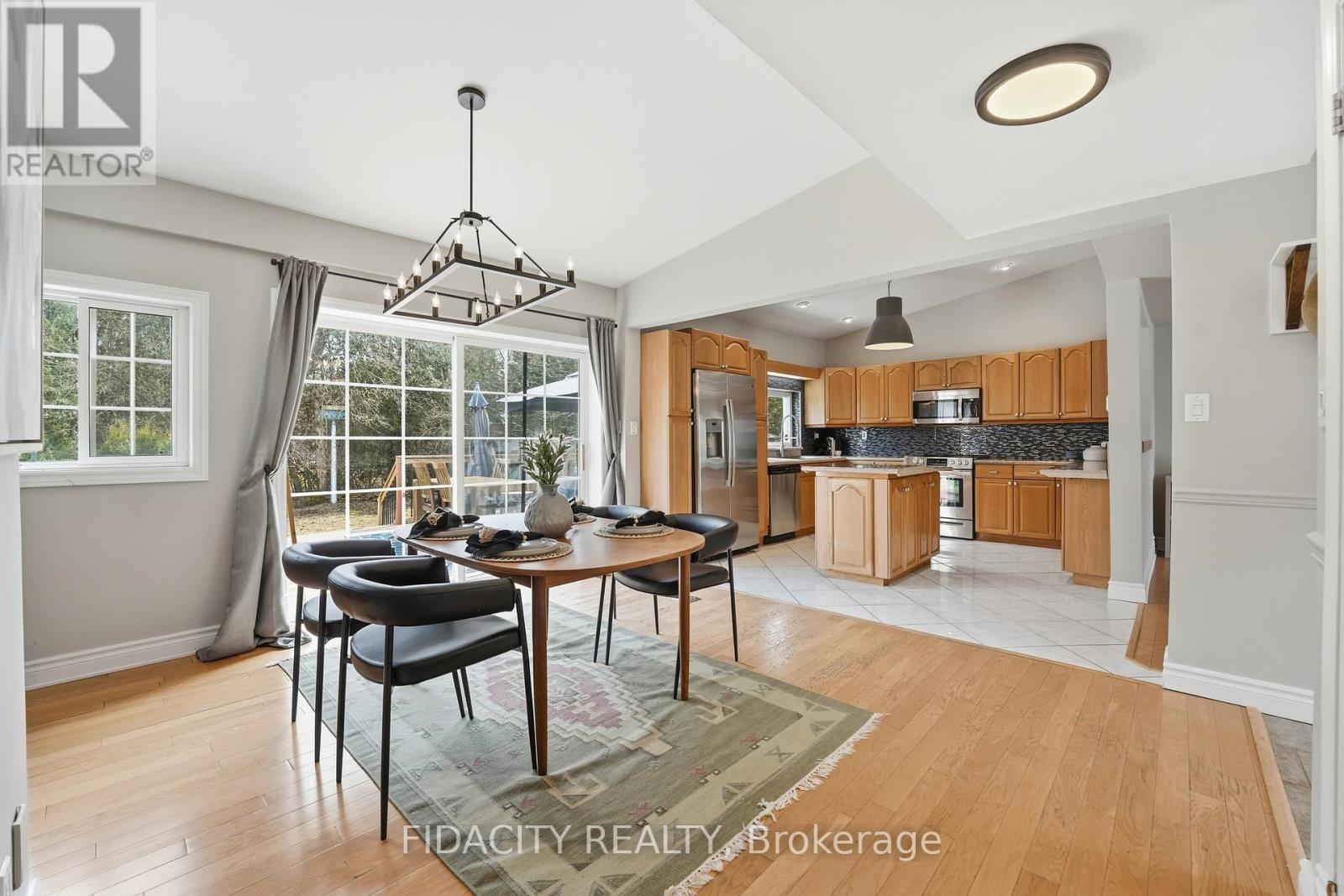 6560 Jack Pine Crescent, Ottawa, Ontario  K4P 1E1 - Photo 10 - X12983776