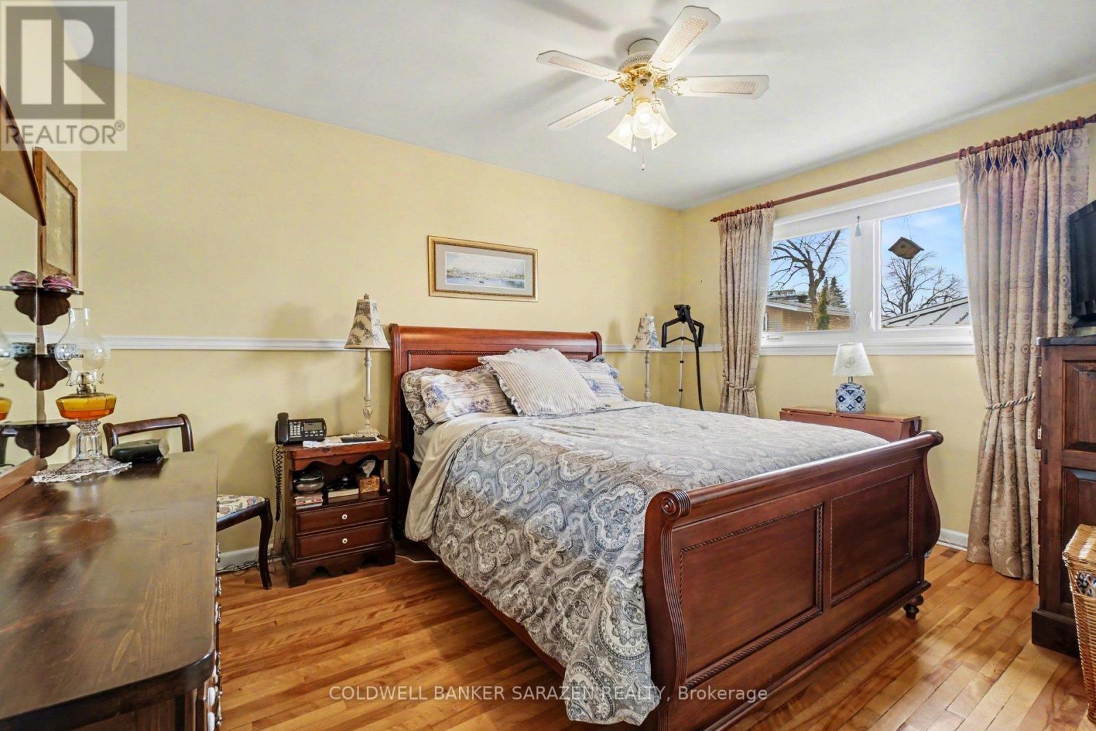 1306 Hanbury Street, Ottawa, Ontario  K2C 2M2 - Photo 7 - X12983792