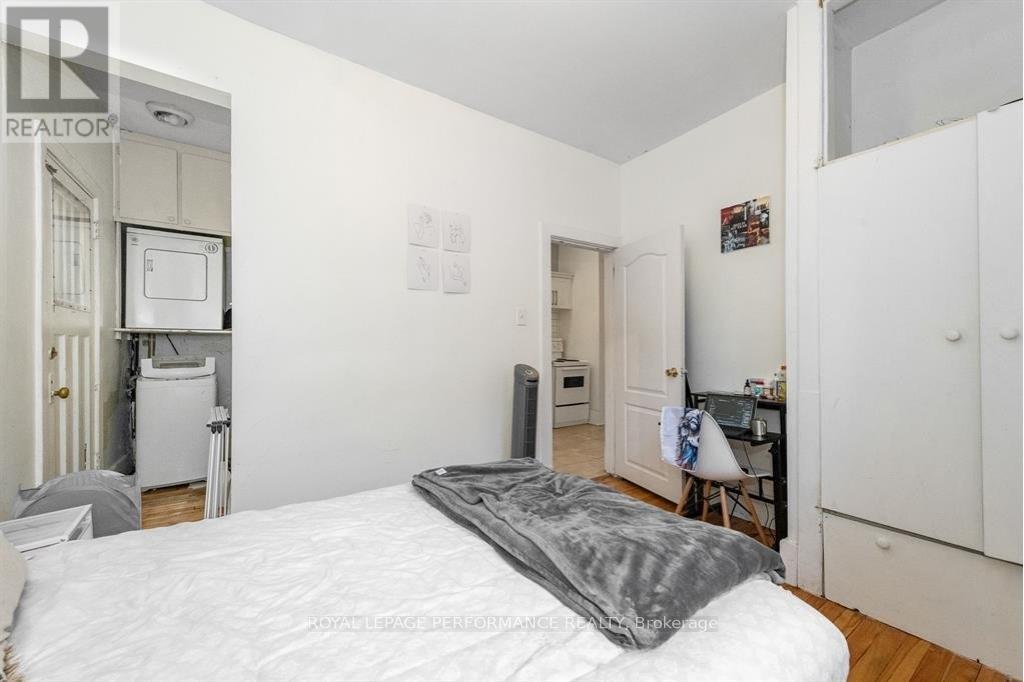 A - 721 Cooper Street, Ottawa, Ontario  K1R 5J5 - Photo 14 - X12983818