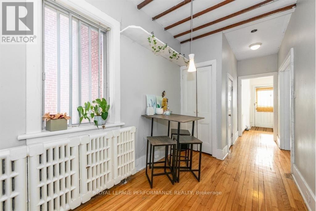 A - 721 Cooper Street, Ottawa, Ontario  K1R 5J5 - Photo 5 - X12983818