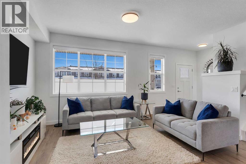 178 Dawson Way, Chestermere, Alberta  T1X 2R8 - Photo 6 - A2298727