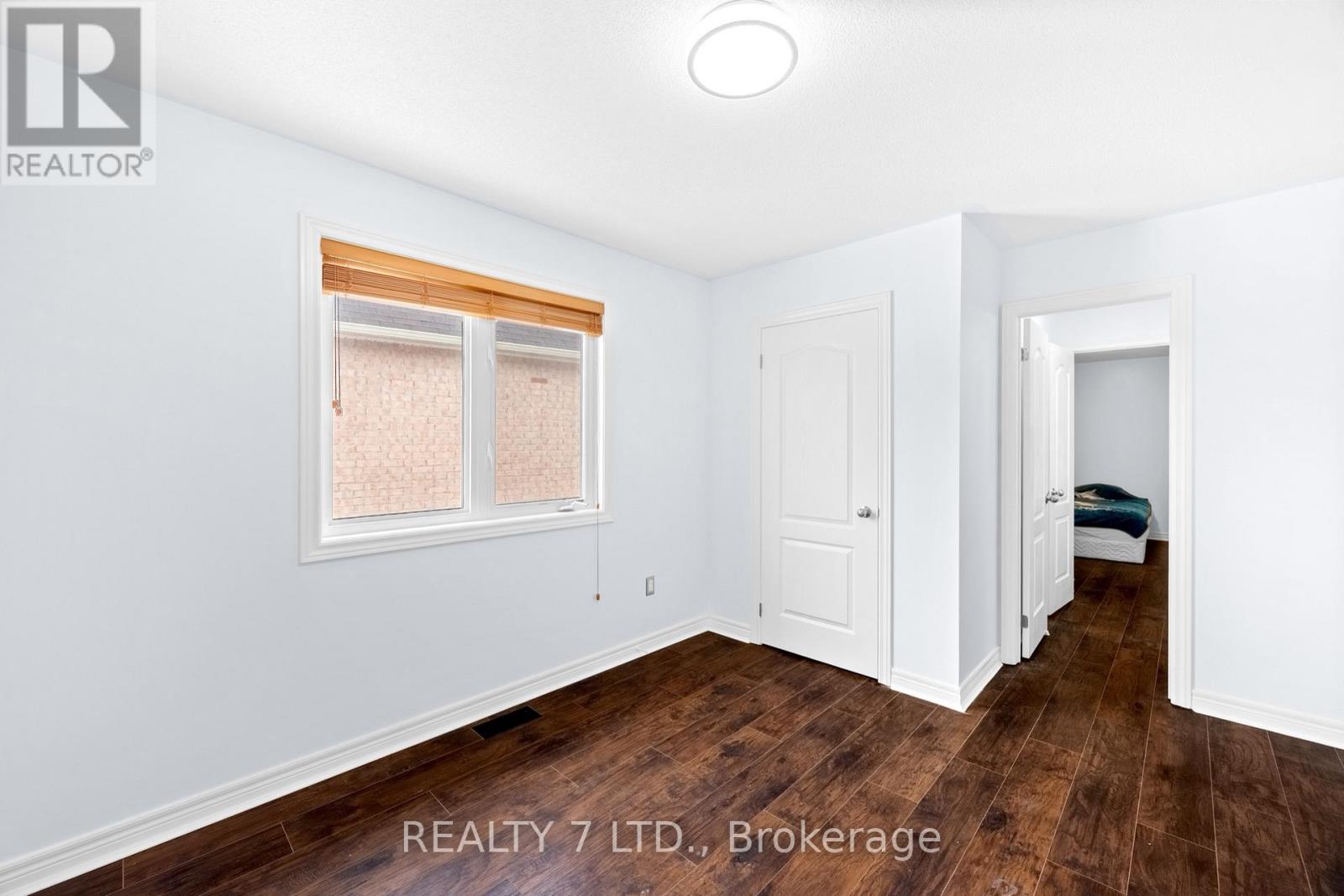 67 Jewelwing Court, Bradford West Gwillimbury (Bradford), Ontario  L3Z 0N7 - Photo 27 - N12983760