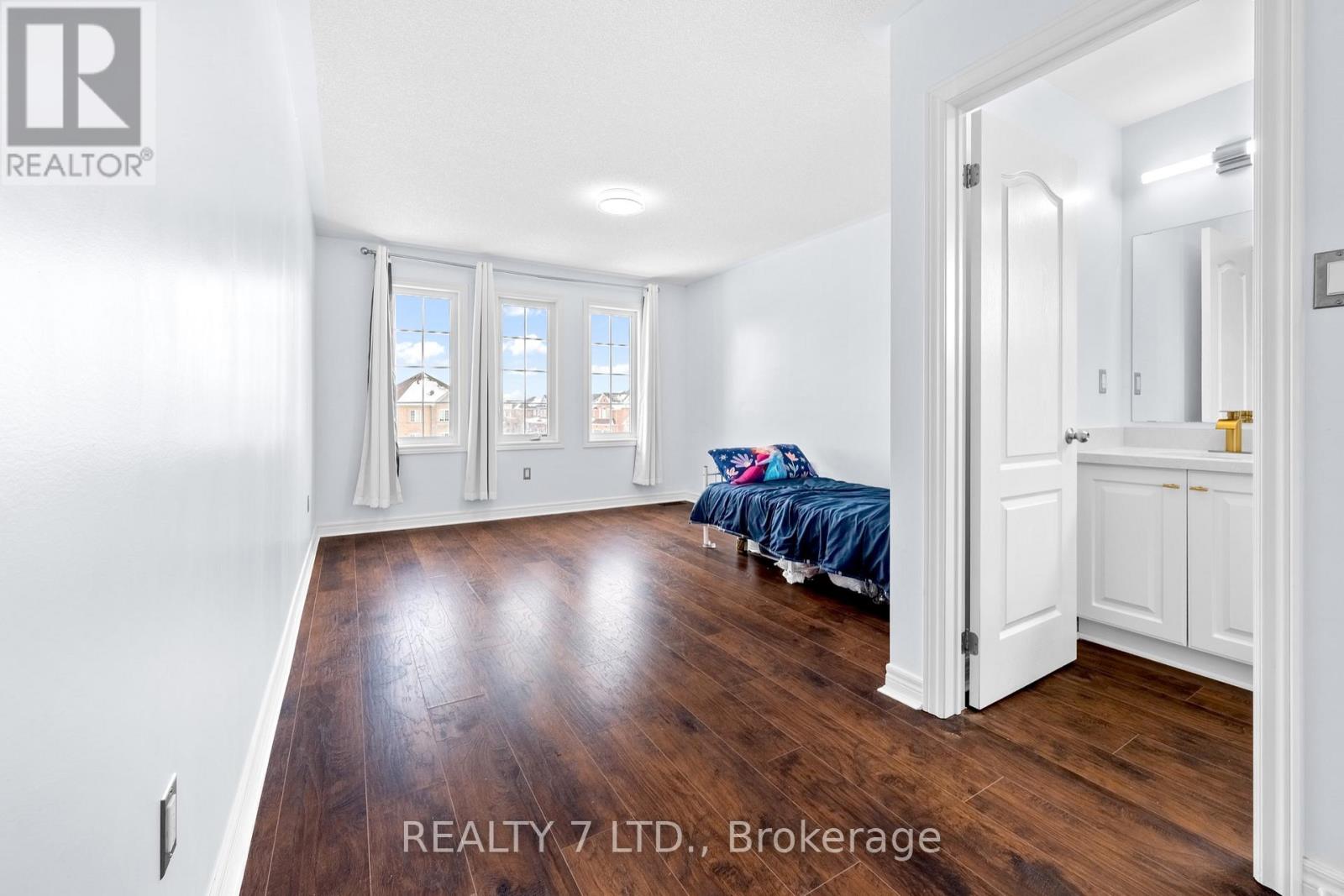 67 Jewelwing Court, Bradford West Gwillimbury (Bradford), Ontario  L3Z 0N7 - Photo 31 - N12983760