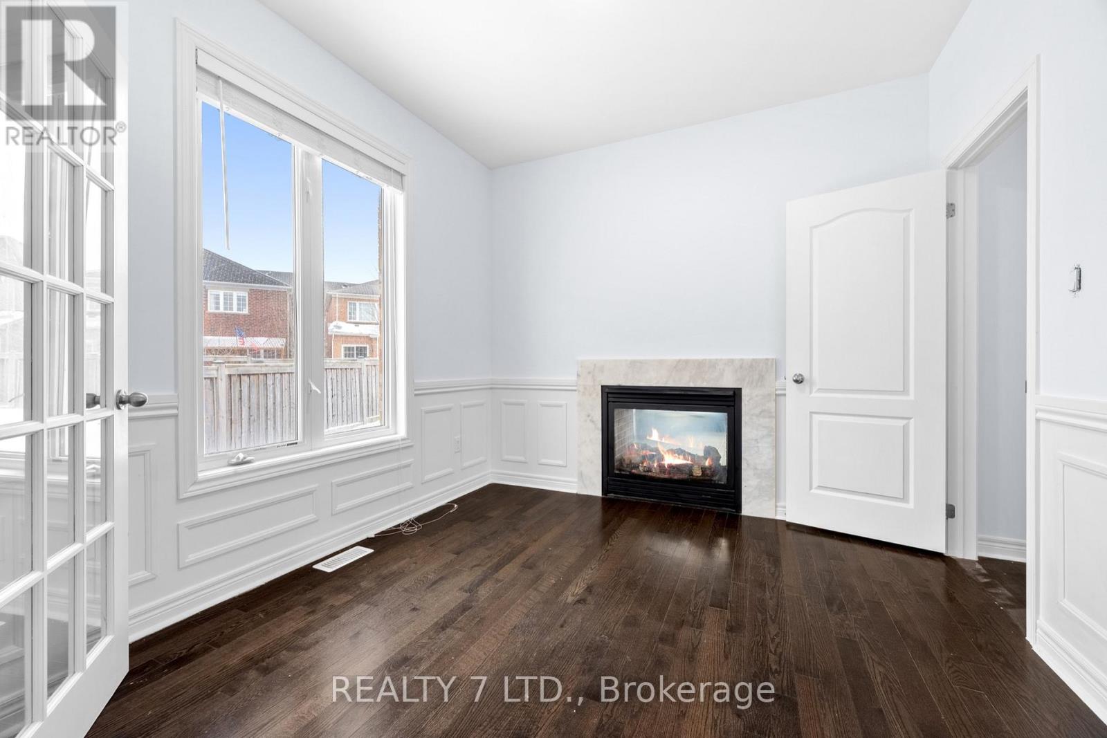 67 Jewelwing Court, Bradford West Gwillimbury (Bradford), Ontario  L3Z 0N7 - Photo 6 - N12983760