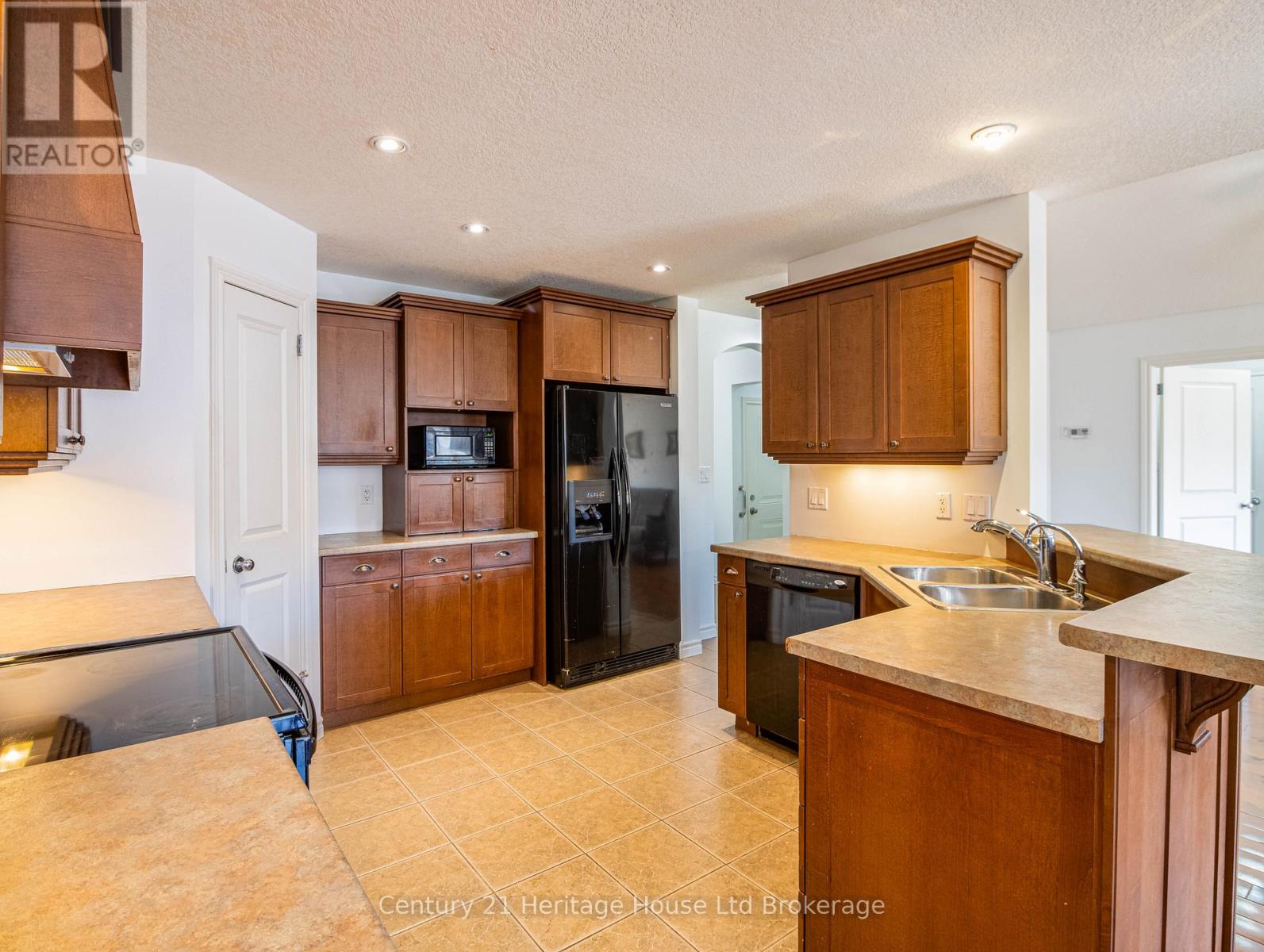 169 First Street W, Woolwich, Ontario  N3B 1H1 - Photo 12 - X12983610