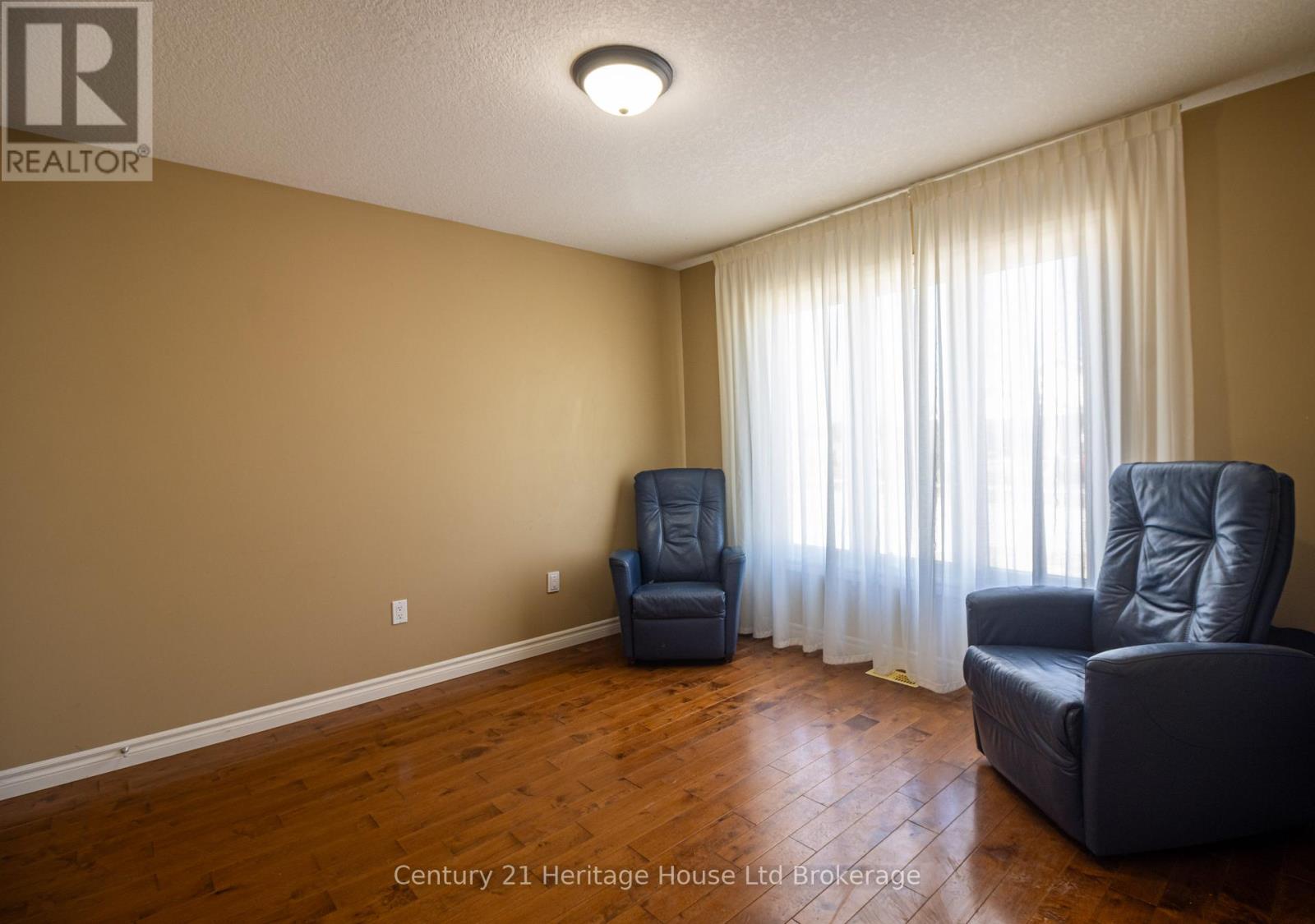 169 First Street W, Woolwich, Ontario  N3B 1H1 - Photo 21 - X12983610