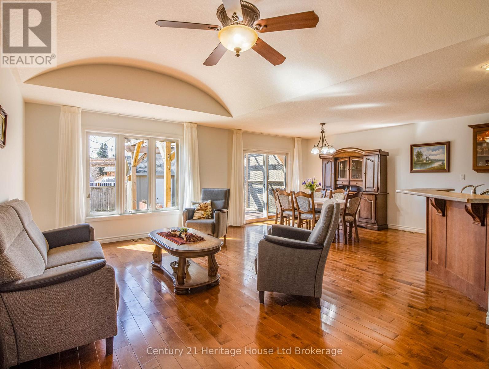 169 First Street W, Woolwich, Ontario  N3B 1H1 - Photo 7 - X12983610