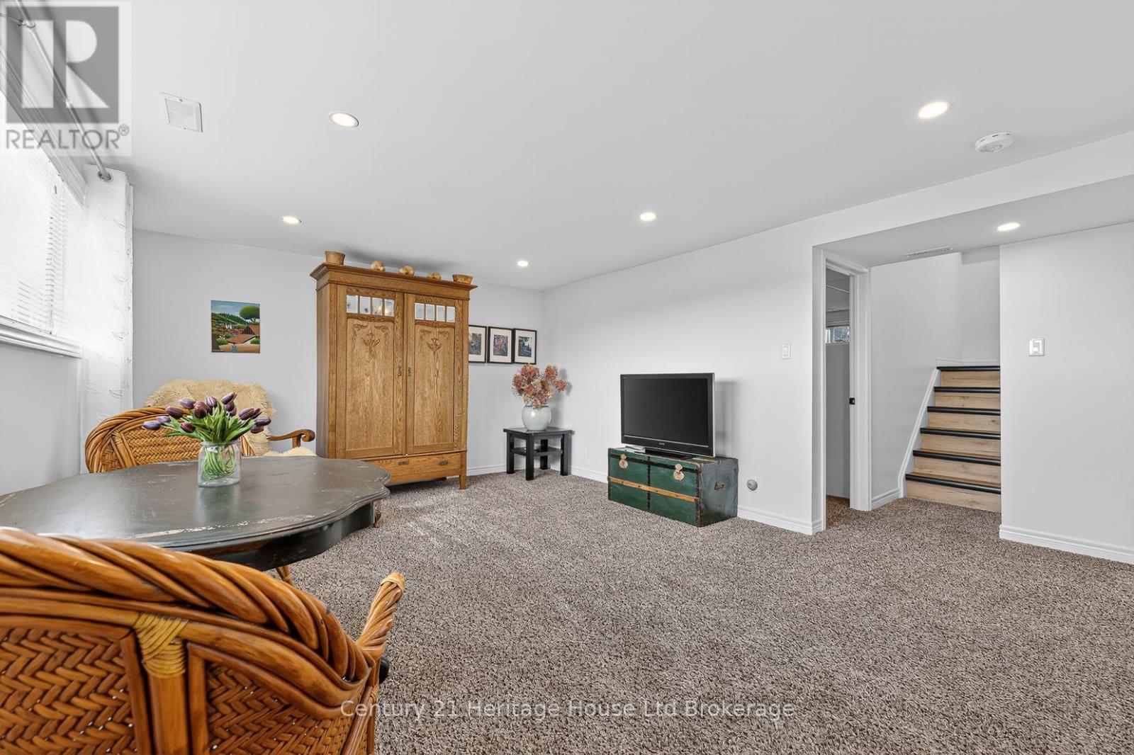 181 Clarke Road E, Ingersoll, Ontario  N5C 3T7 - Photo 22 - X12983806