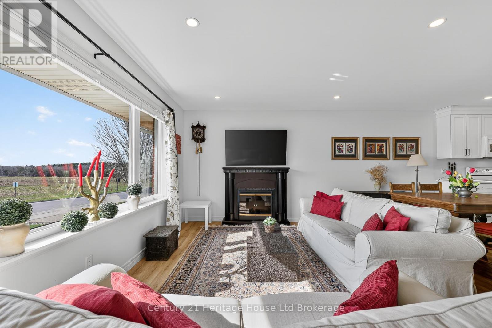 181 Clarke Road E, Ingersoll, Ontario  N5C 3T7 - Photo 5 - X12983806