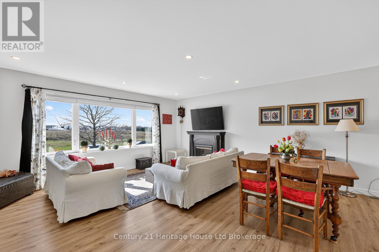 181 Clarke Road E, Ingersoll, Ontario  N5C 3T7 - Photo 7 - X12983806