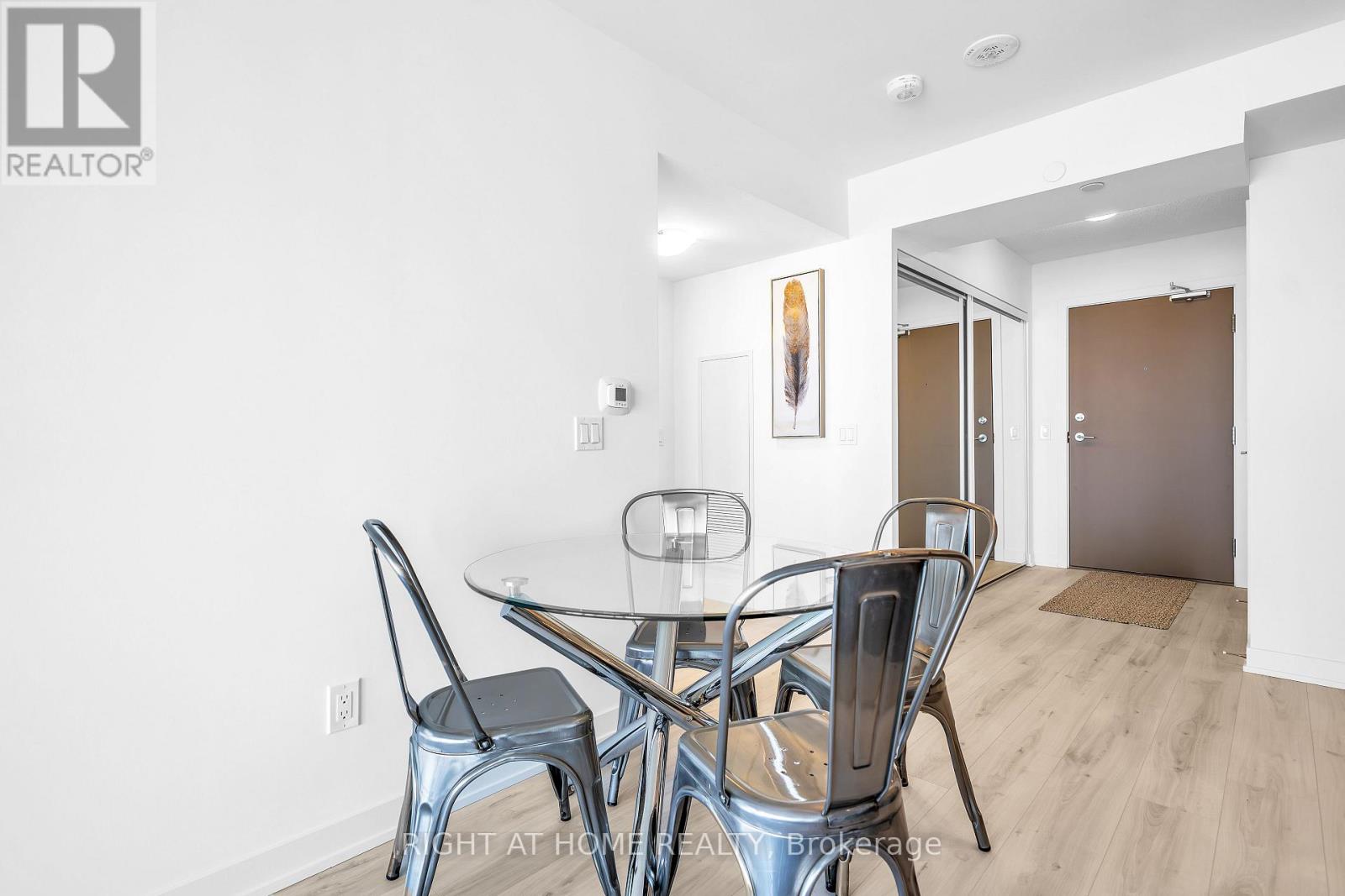 2204 - 1010 Sandy Beach Road, Pickering, Ontario  L1W 0C7 - Photo 6 - E12857396