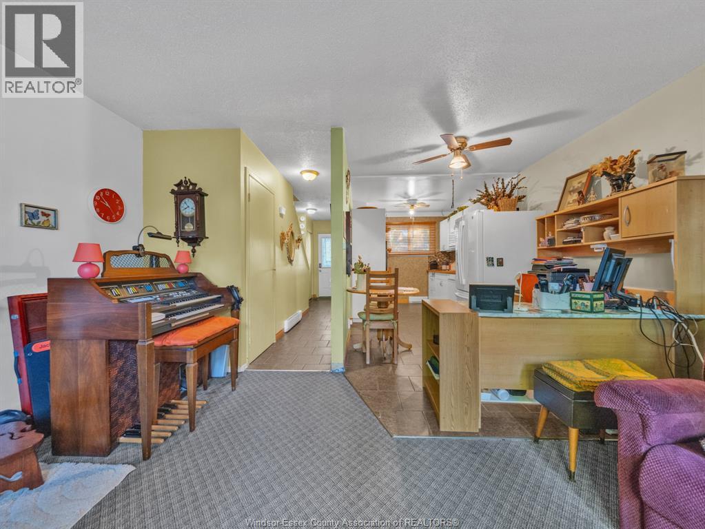 6430 Thornberry, Windsor, Ontario  N8T 2W9 - Photo 9 - 26007785