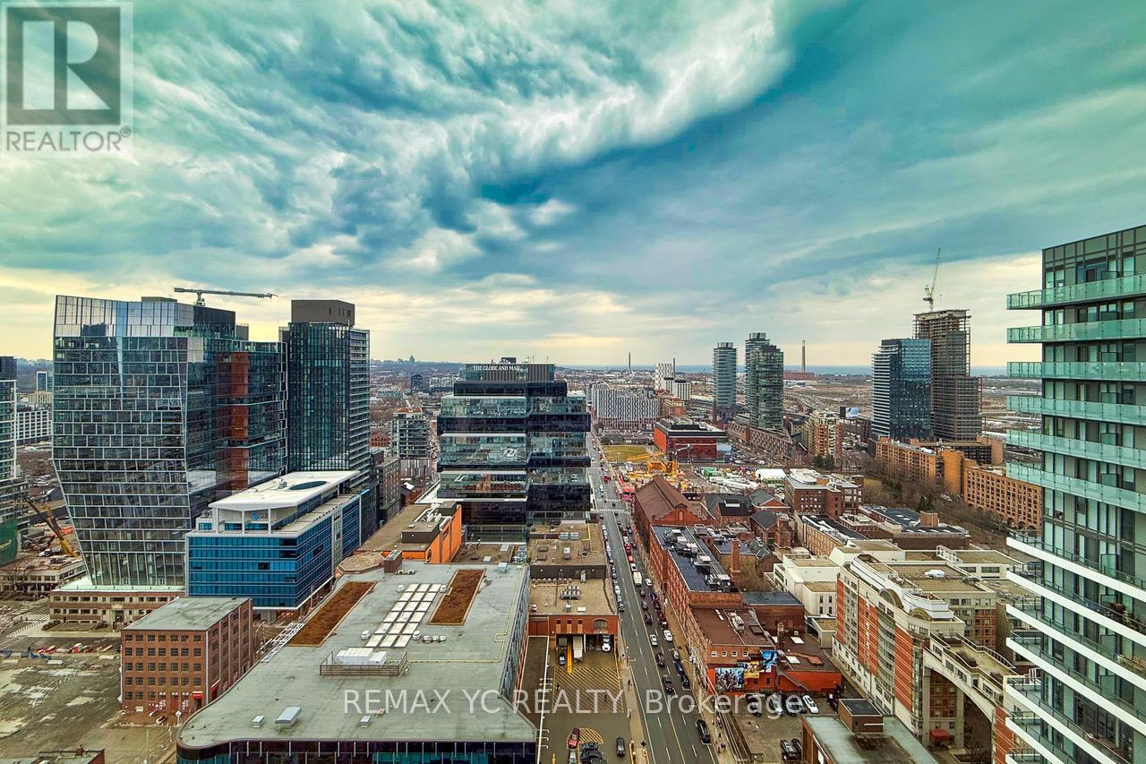 #3205 - 180 Front Street E, Toronto (Moss Park), Ontario  M5A 0A9 - Photo 12 - C12983510