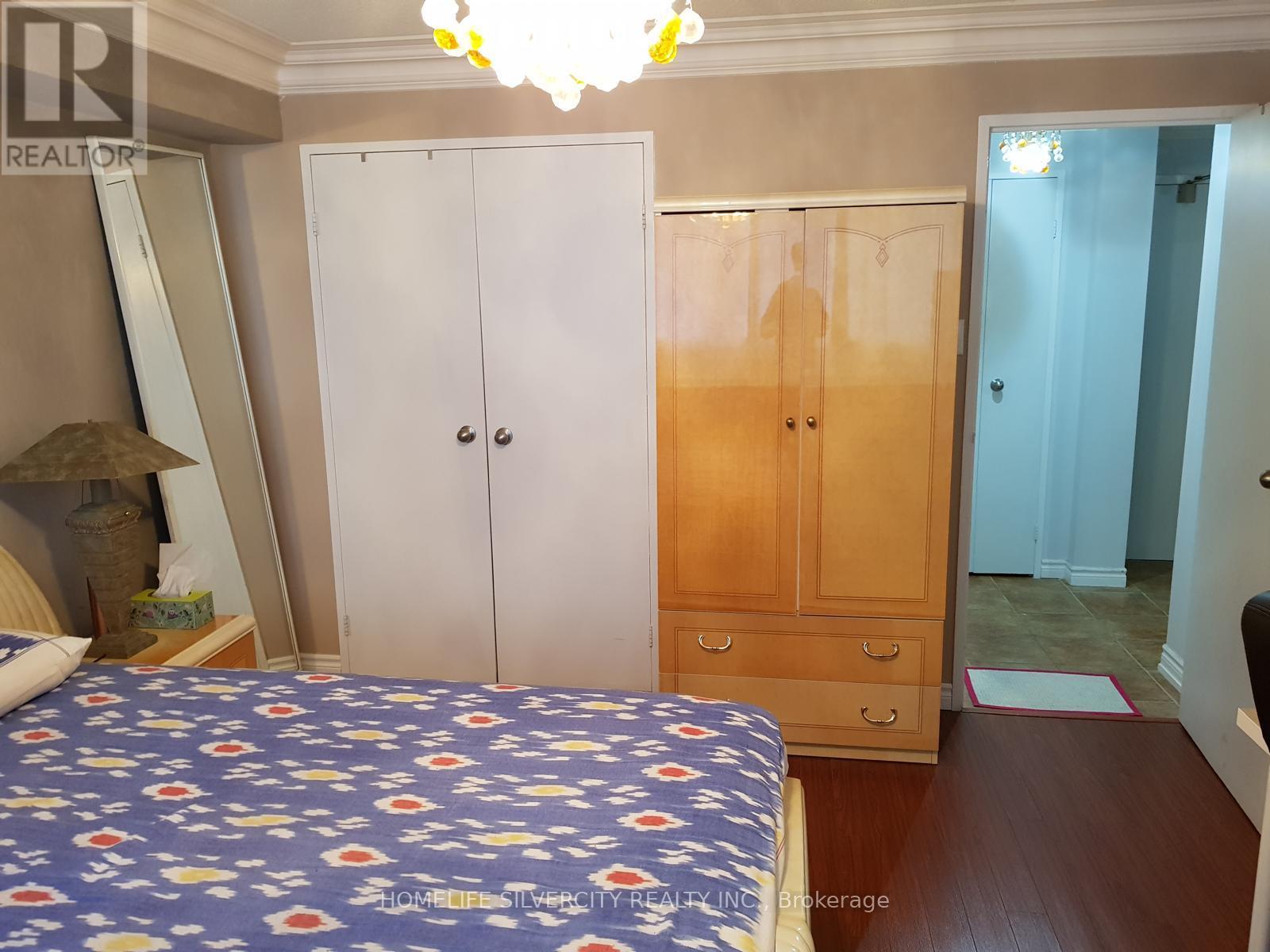 Sph 05 - 3695 Kaneff Crescent, Mississauga, Ontario  L5A 4B6 - Photo 10 - W12982808