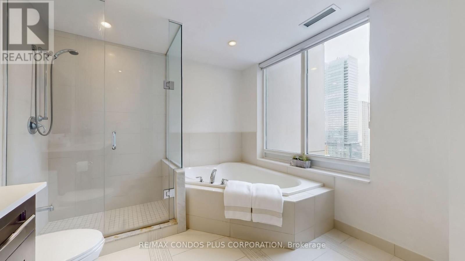 3302 - 35 Balmuto Street, Toronto (Bay Street Corridor), Ontario  M4Y 0A3 - Photo 24 - C12983702