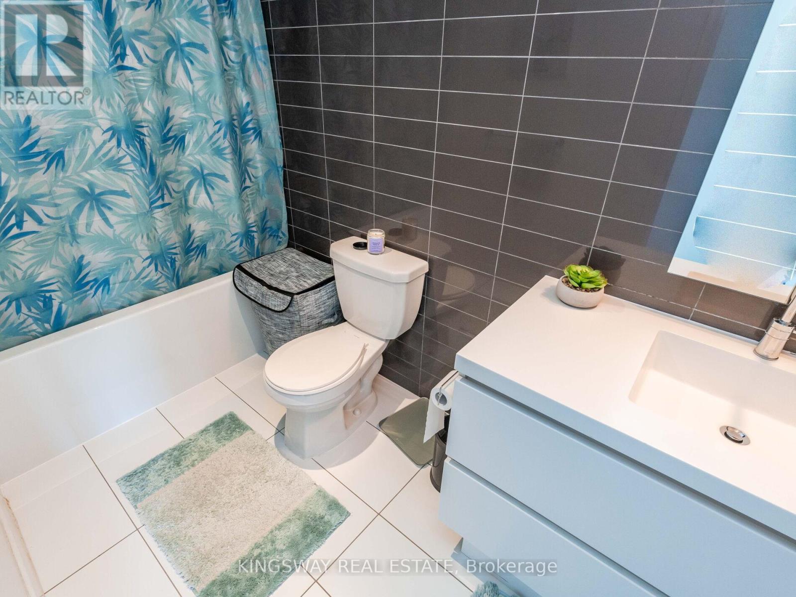 4001 - 75 Queens Wharf Road, Toronto, Ontario  M5V 0J8 - Photo 11 - C12983734