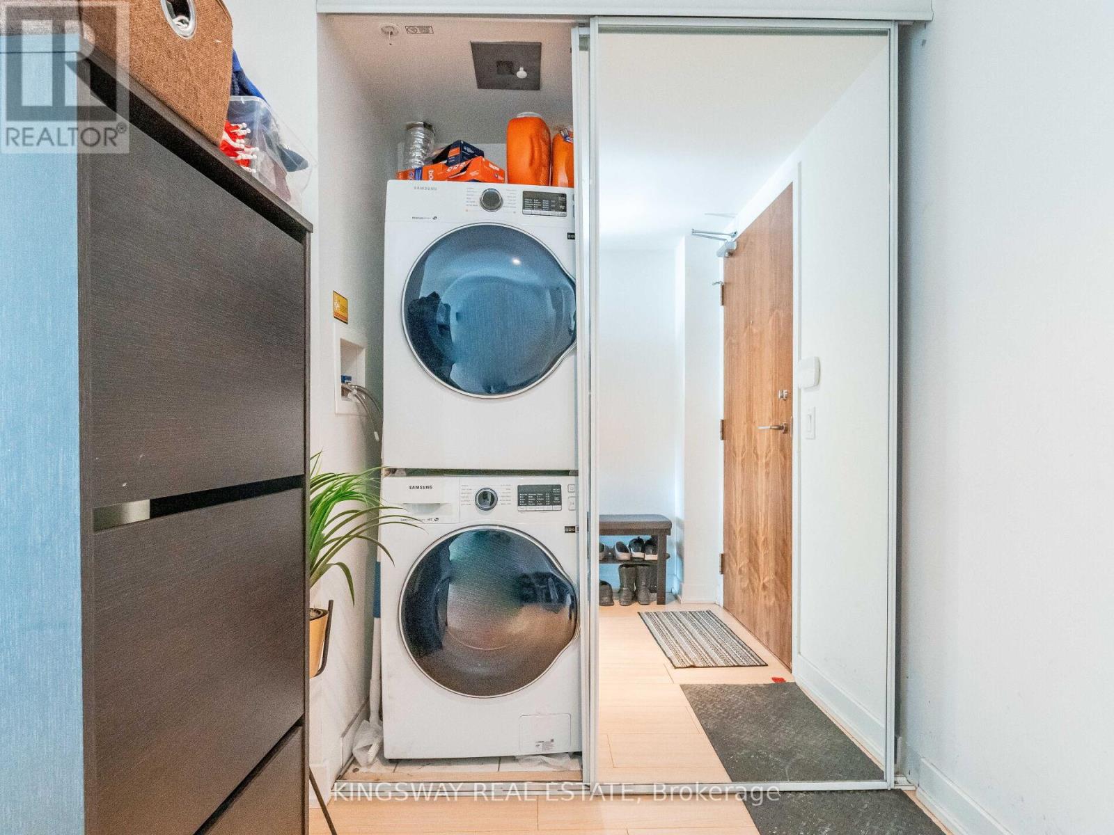 4001 - 75 Queens Wharf Road, Toronto, Ontario  M5V 0J8 - Photo 12 - C12983734