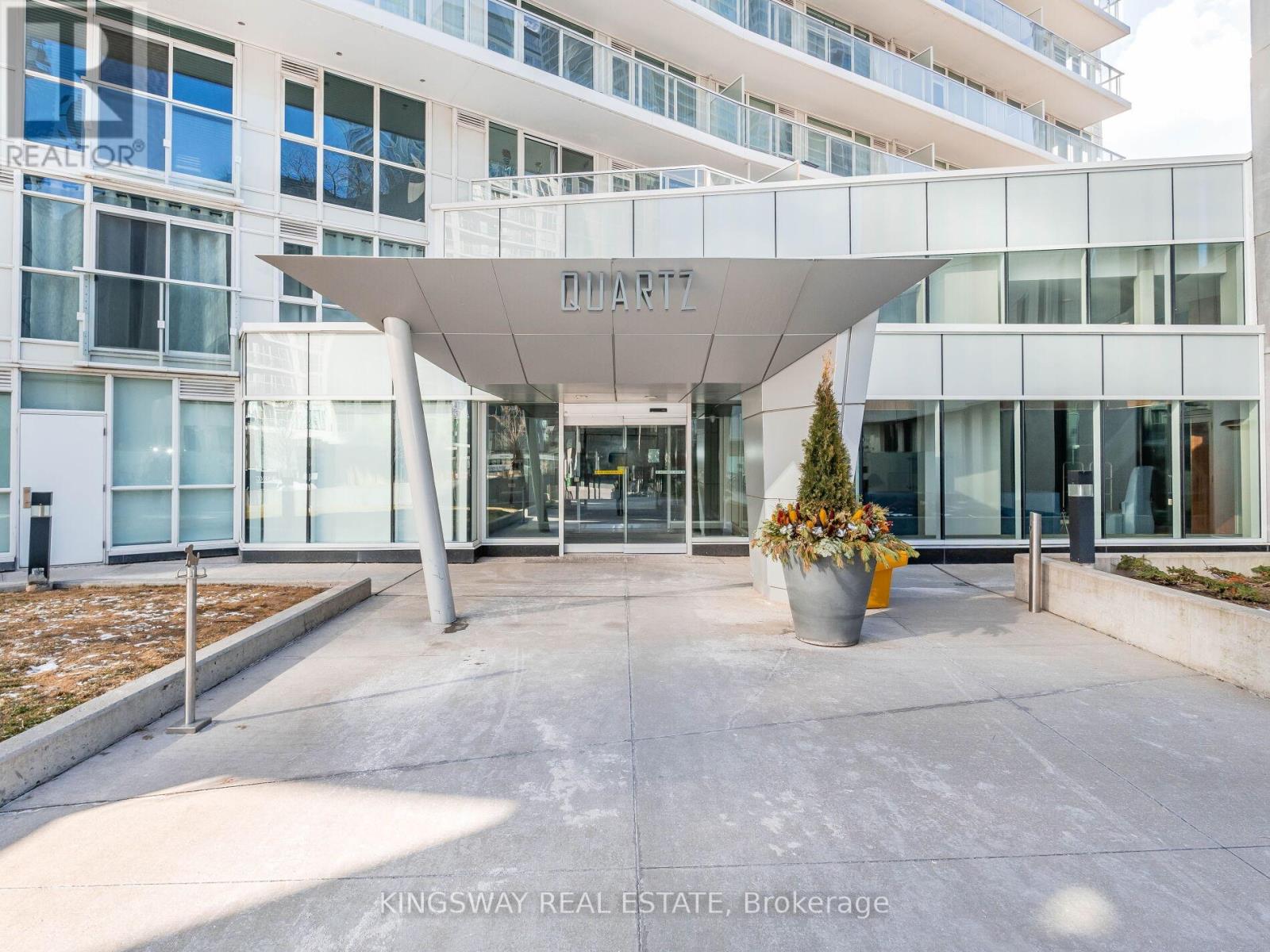 4001 - 75 Queens Wharf Road, Toronto, Ontario  M5V 0J8 - Photo 15 - C12983734