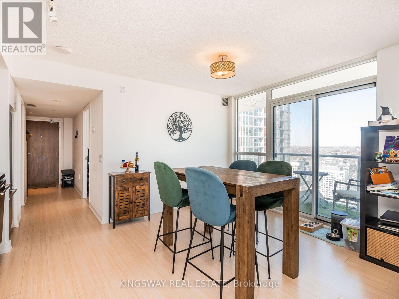 4001 - 75 Queens Wharf Road, Toronto, Ontario  M5V 0J8 - Photo 5 - C12983734
