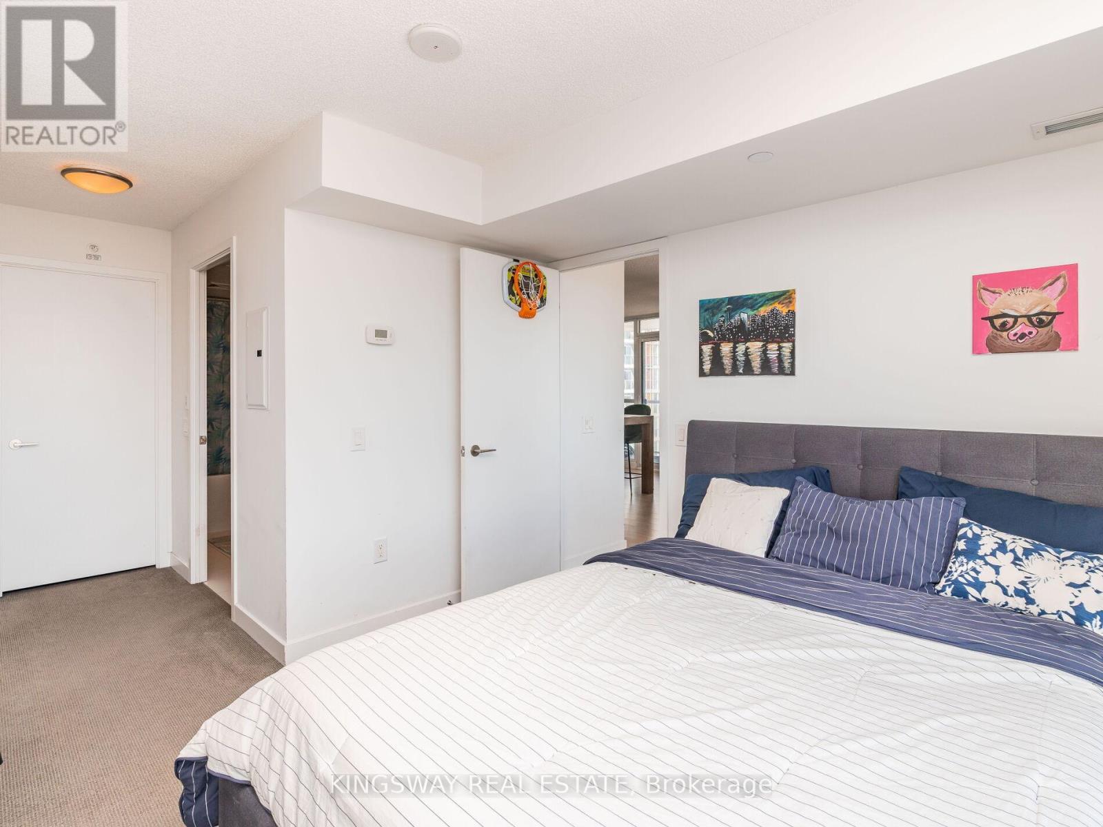 4001 - 75 Queens Wharf Road, Toronto, Ontario  M5V 0J8 - Photo 8 - C12983734