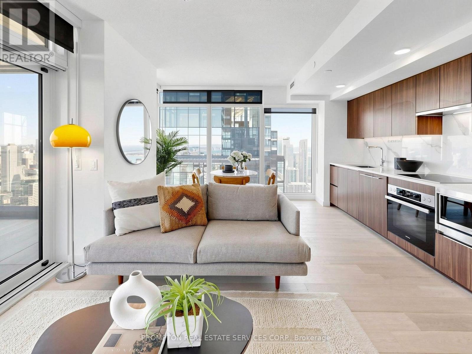 7203 - 3 Concord Cityplace Way, Toronto, Ontario  M5V 0X4 - Photo 14 - C12983766