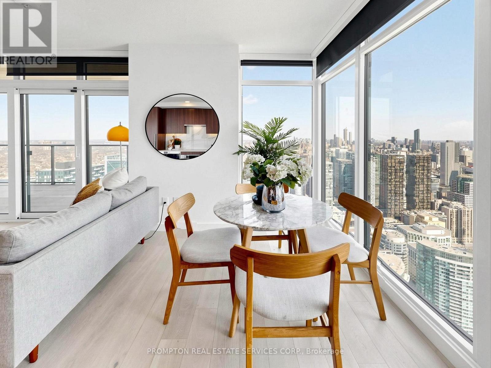 7203 - 3 Concord Cityplace Way, Toronto, Ontario  M5V 0X4 - Photo 19 - C12983766