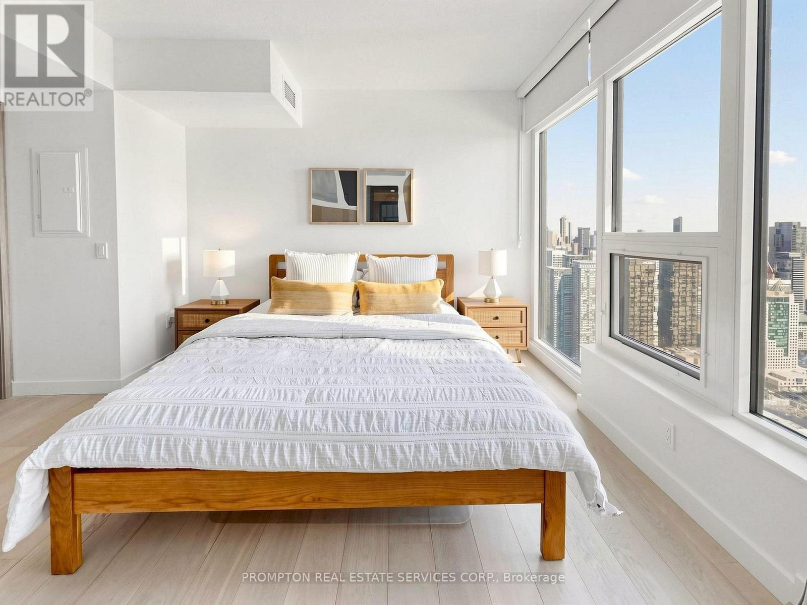 7203 - 3 Concord Cityplace Way, Toronto, Ontario  M5V 0X4 - Photo 29 - C12983766