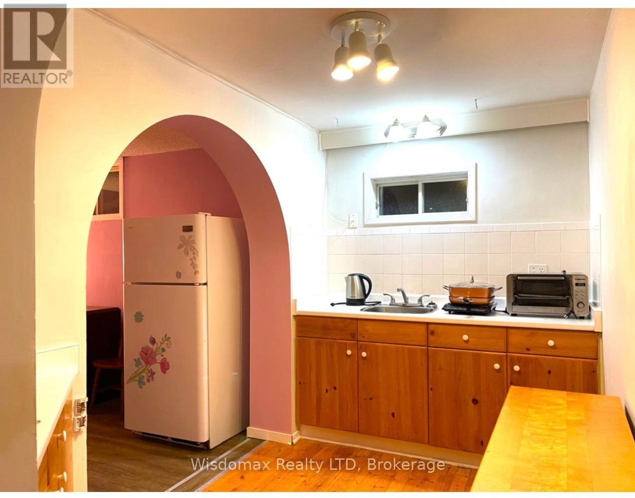 7 Greenmeadow Court, St. Catharines, Ontario  L2P 1X7 - Photo 18 - X12980388