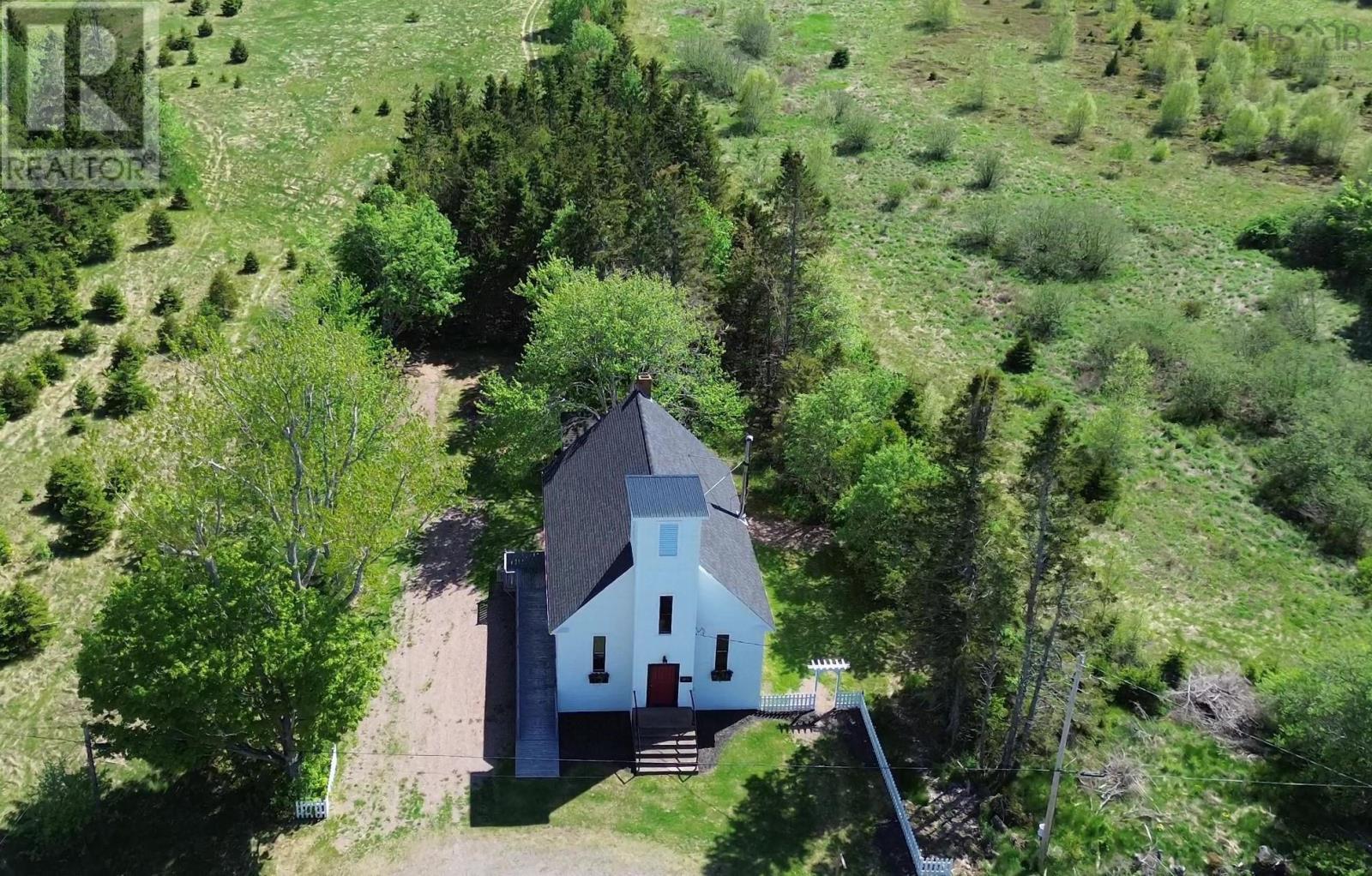 6910 Highway 2, Portapique, Nova Scotia  B0M 1B0 - Photo 11 - 202506149