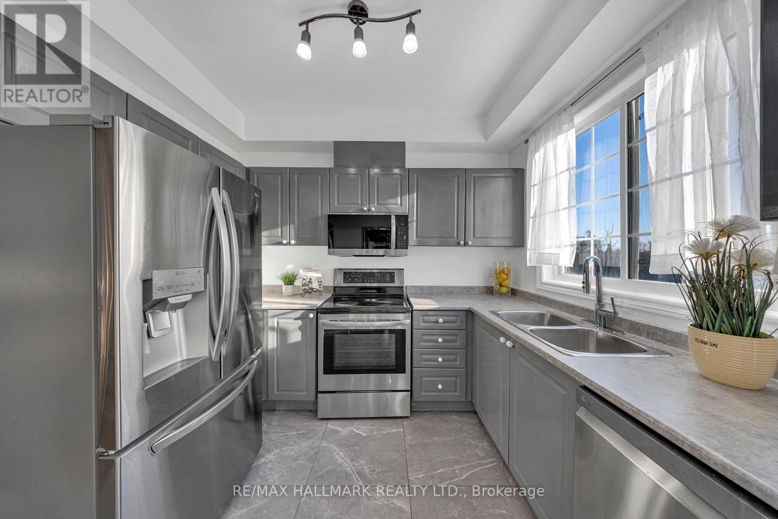 16 Boone Lane, Ajax, Ontario  L1S 7S3 - Photo 16 - E12983484