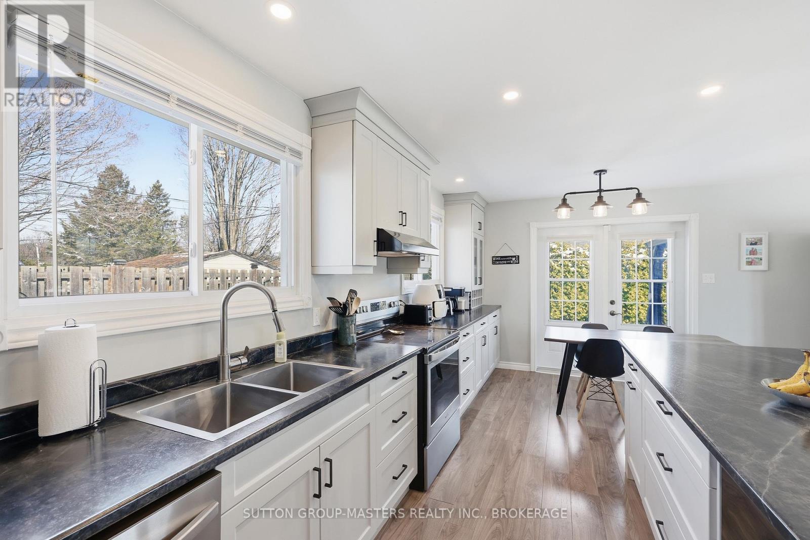 745 Louis Street, Kingston, Ontario  K7M 6M7 - Photo 27 - X12983740