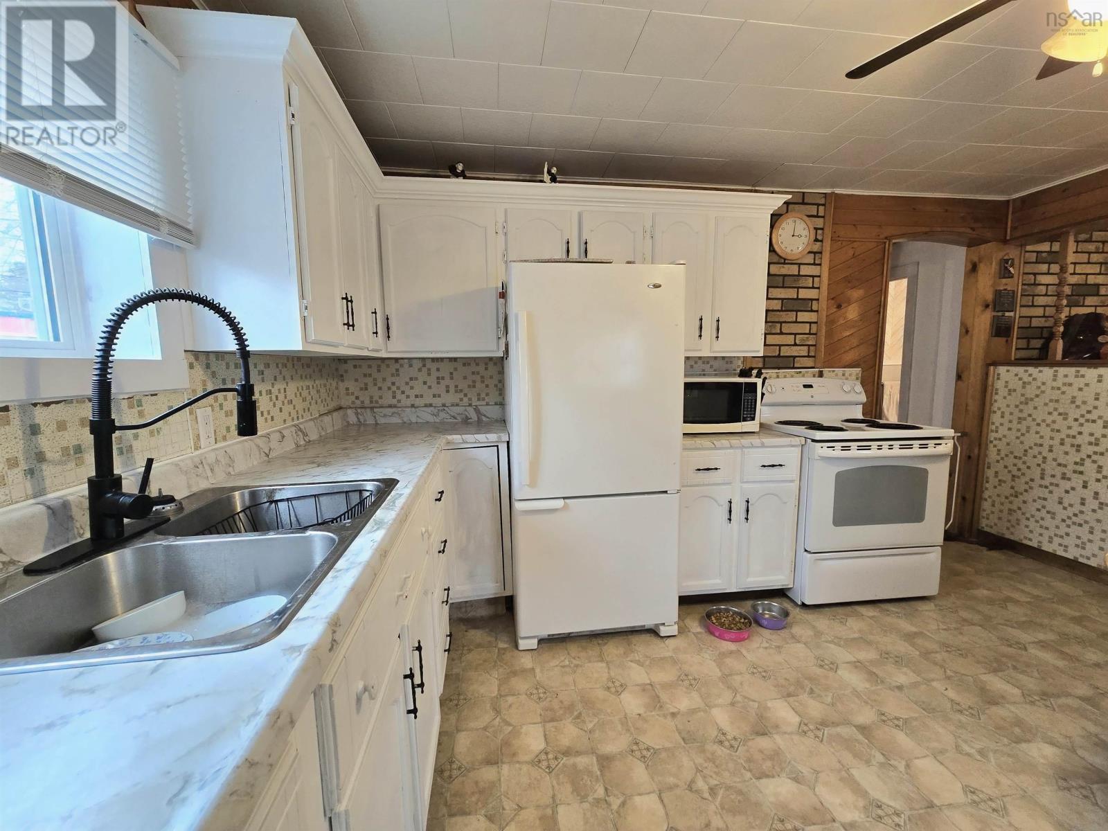 306 Frederick Street, New Glasgow, Nova Scotia  B2H 3N8 - Photo 5 - 202606314