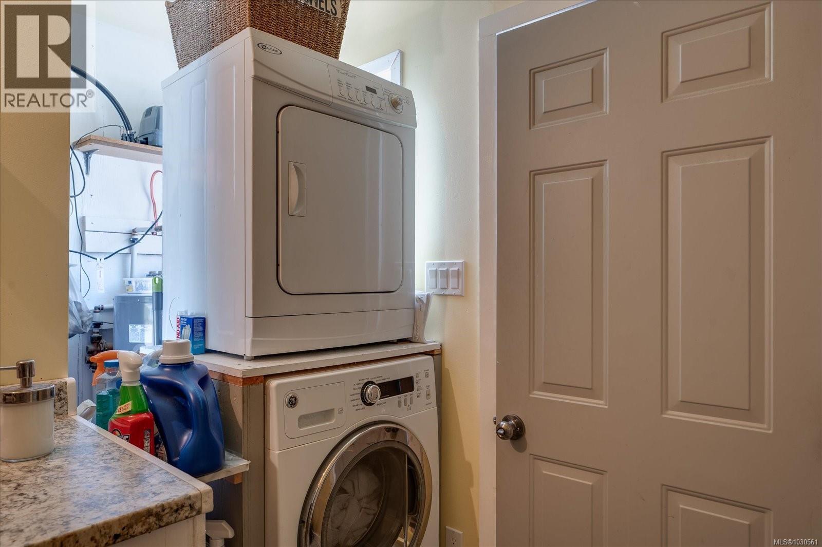 6593 Country Rd, Fanny Bay, British Columbia  V0W 1W0 - Photo 25 - 1030561