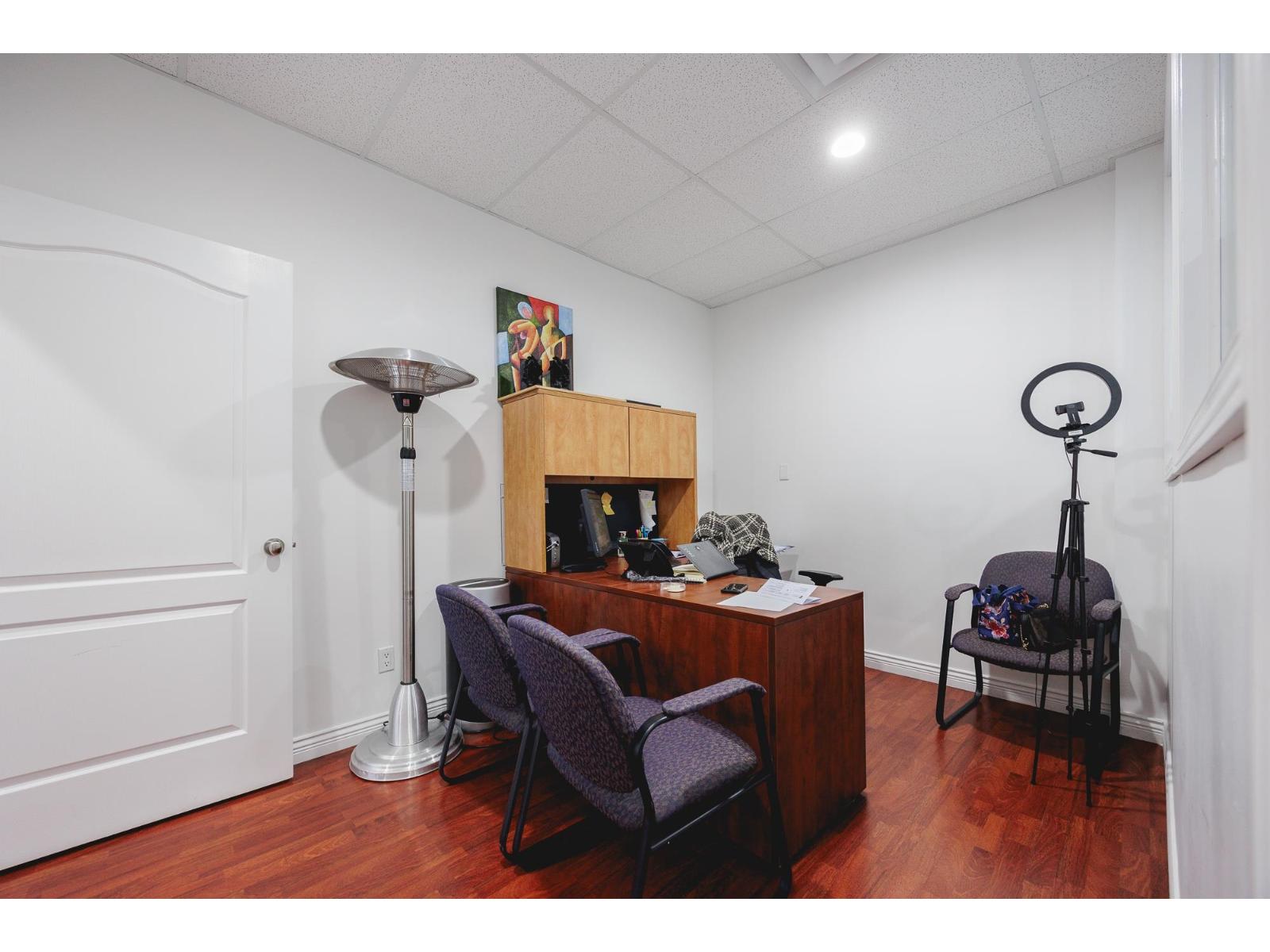 301 8268 120 Street, Surrey, British Columbia  V3W 3N4 - Photo 7 - C8077695